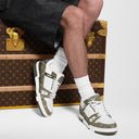 LV Trainer Kaki