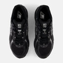New Balance 740 Noir